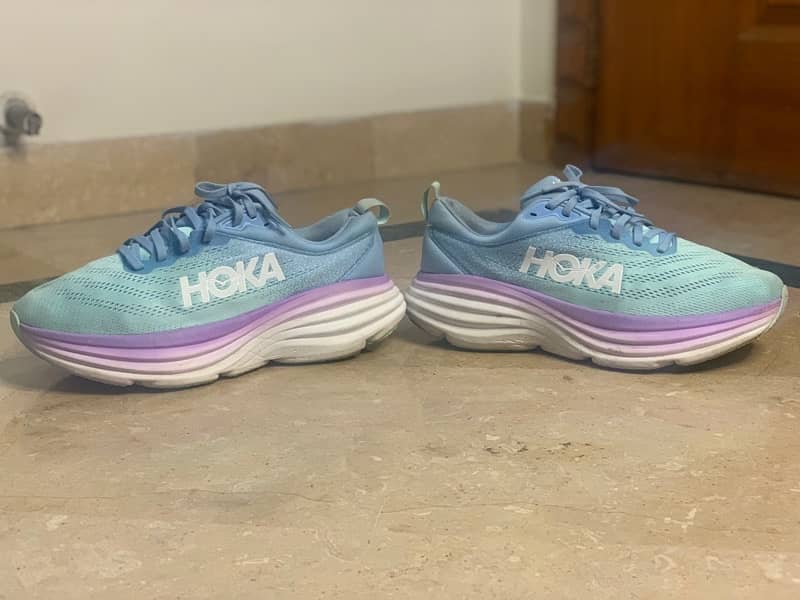 Hoka Bondi 8      (Ladies) 1