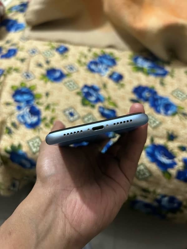 Iphone XR Factory unlock available for sale 3