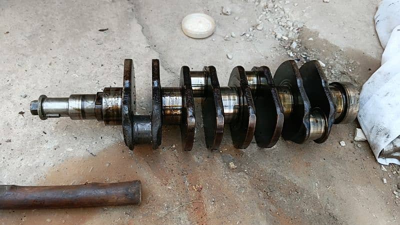 Crank Shaft / Crank Rod / Crank 0