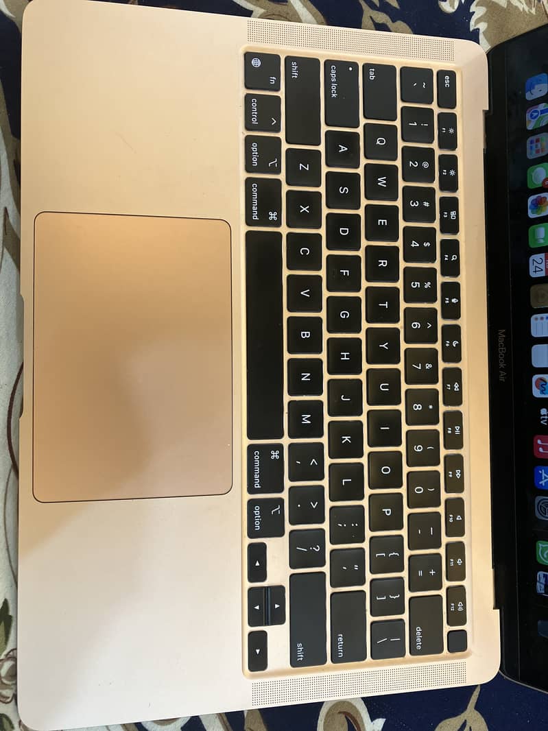 Macbook AiR 10/10 Condition 2