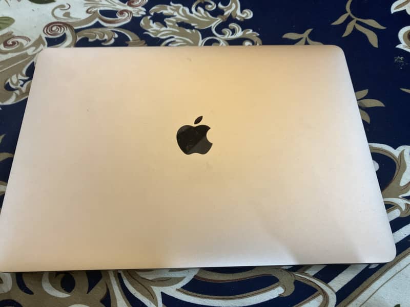 Macbook AiR 10/10 Condition 4