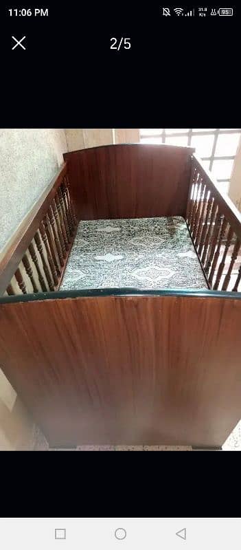 Baby cot 1