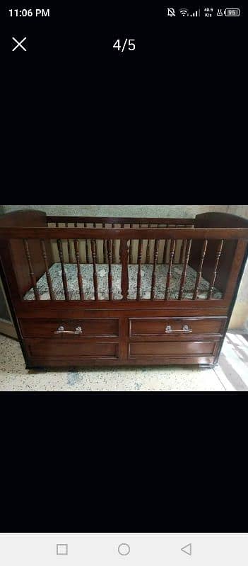 Baby cot 3