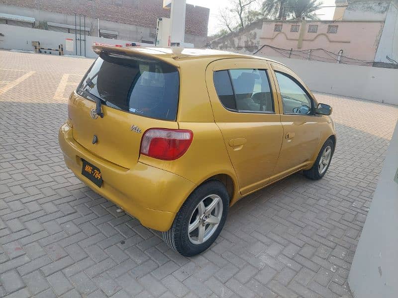 Toyota Vitz 1999 3