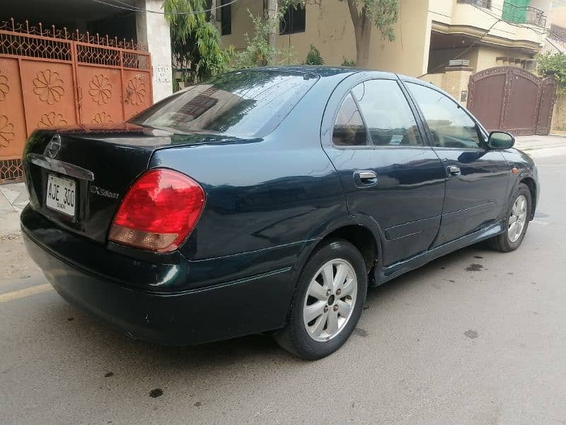 Nissan Sunny automatic 1300 cc car 4