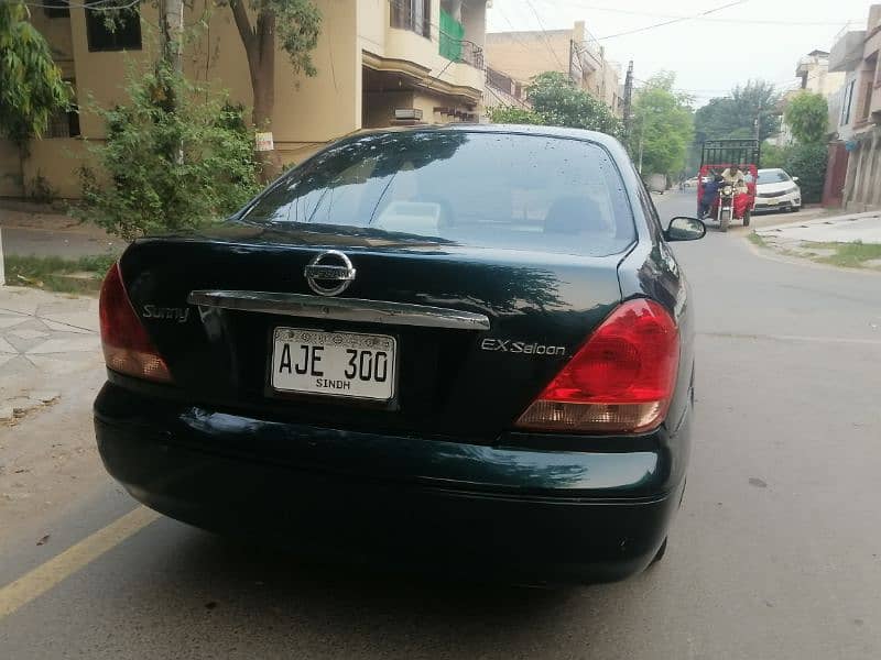 Nissan Sunny automatic 1300 cc car 5