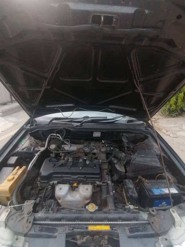 Nissan Sunny automatic 1300 cc car 9