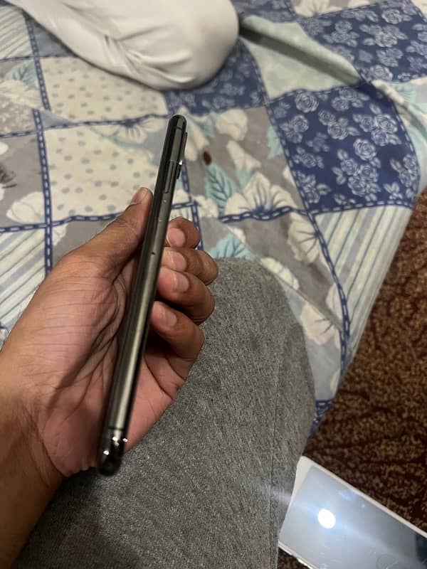 XS max 256gb PTA approved 0