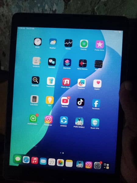 IPAD 8TH GENERATION 128GB 1