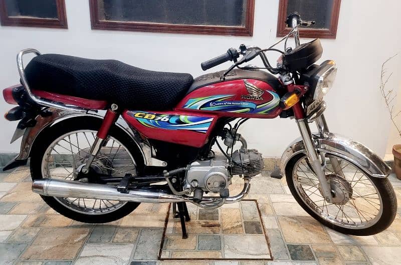 Honda CD 70 Red 2024 model 3