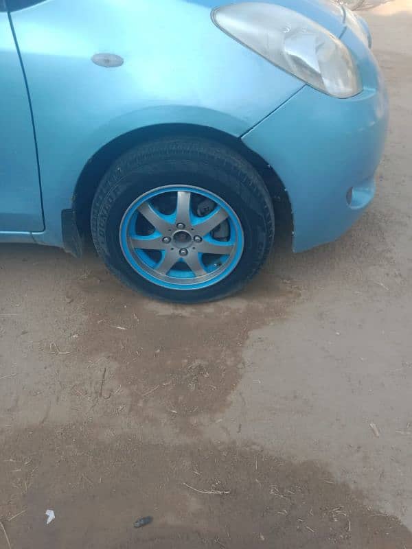 Toyota Vitz 2005 3