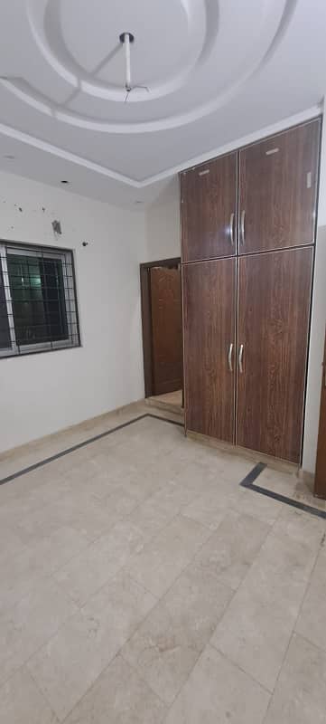 Airy 2-Bed Flat for Rent Near Ferozepur Road - Modern Living in Block C 0