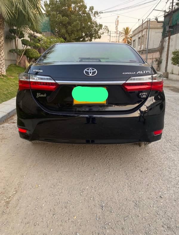 Toyota Altis Grande 2018 1