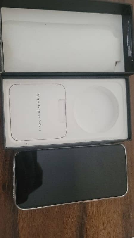 Iphone 13 PRO 128GB FU Non-Pta with complete accessories. 4