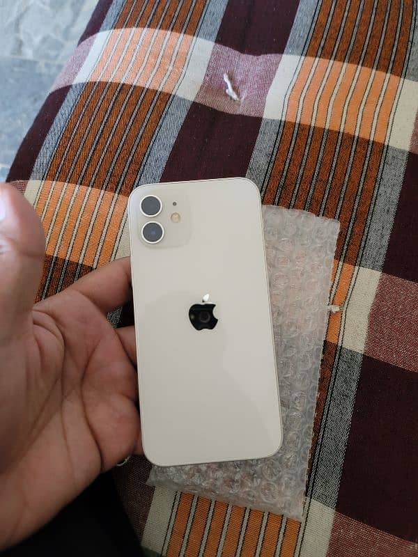 Iphone 13 PRO 128GB FU Non-Pta with complete accessories. 12