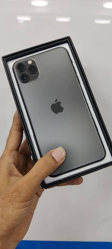 iphone 11 Pro Maxx 256 GB PTA approved with box VIP PRICE 0