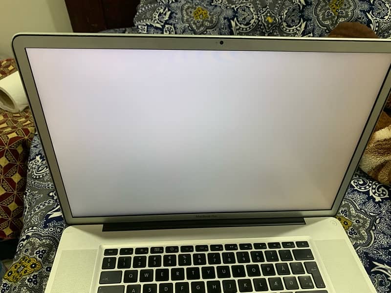 Macbook pro 2009 17” 3