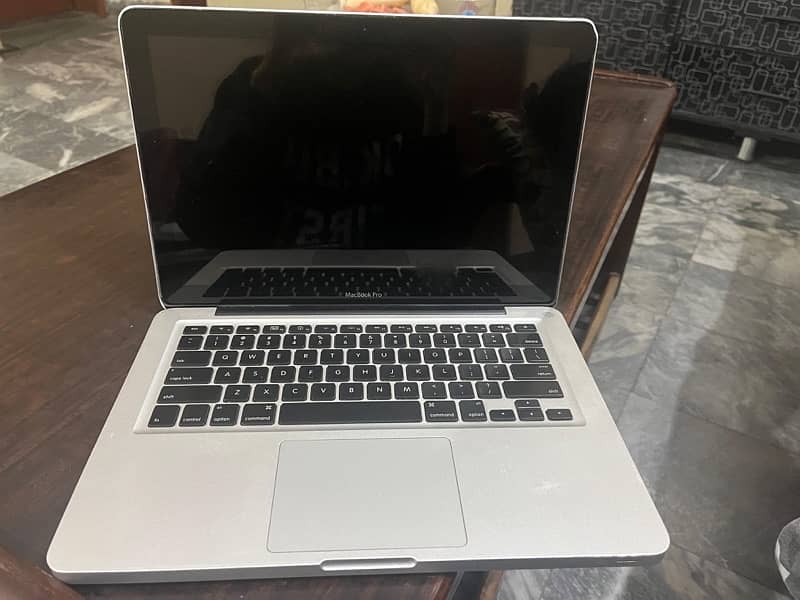 MacBook Pro 0