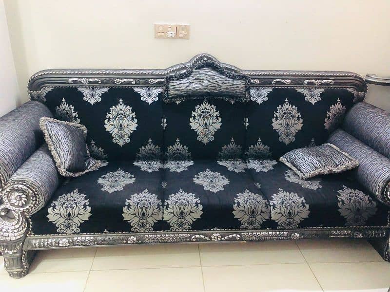 7 seter sofa and single bed 2