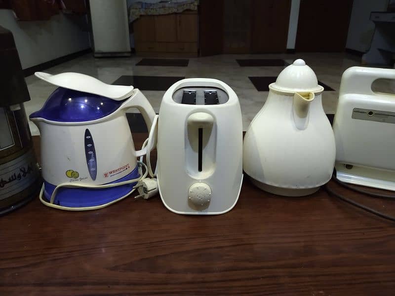 Kitchen Appliances Sandwich Maker, Bread Toaster, Juicer, Tea Thermose 6