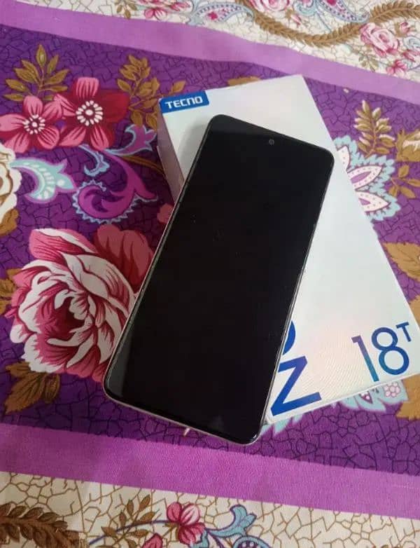 camon 18T 6/128 0