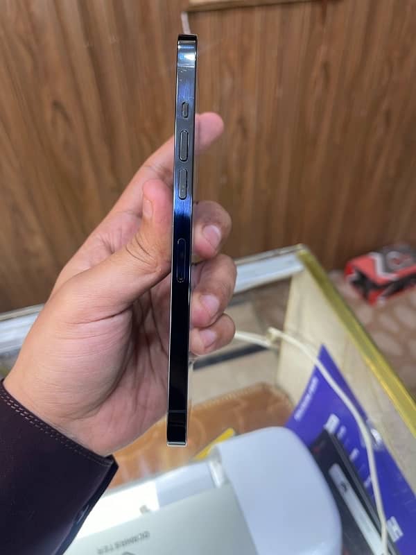 iphone 12promax 128gb jv 3