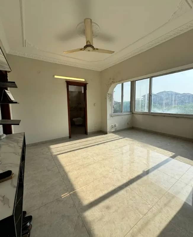 G-11/4 PHA D-Type Fully Renovated Tile Floor Flat For Sale 0