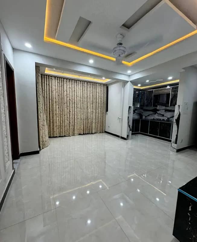 G-11/4 PHA D-Type Fully Renovated Tile Floor Flat For Sale 2