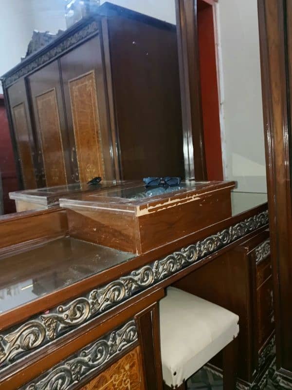 dressing table  in walnut  wood 3