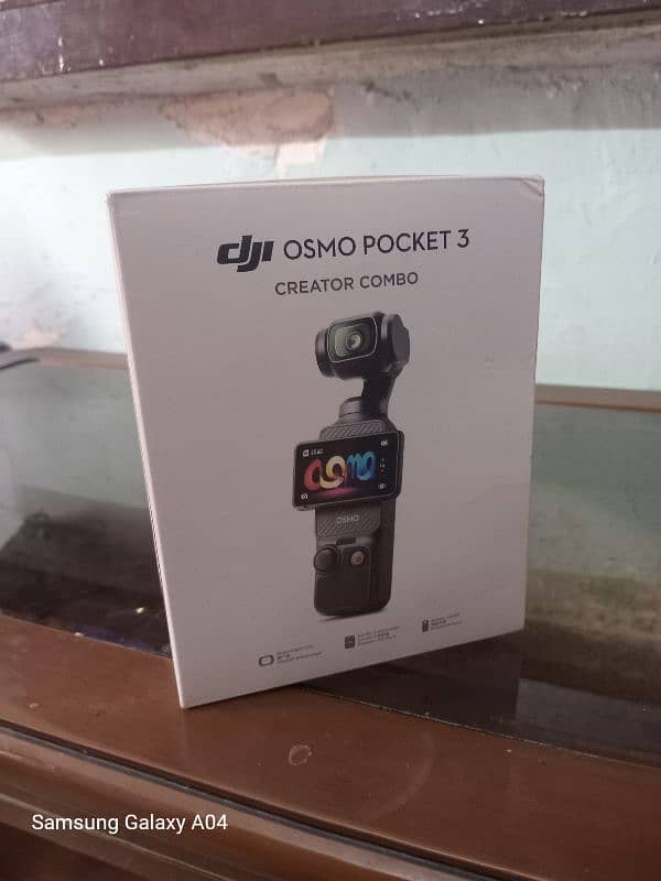 DJI osmo pocket 3 creator combo box packed unactive 0