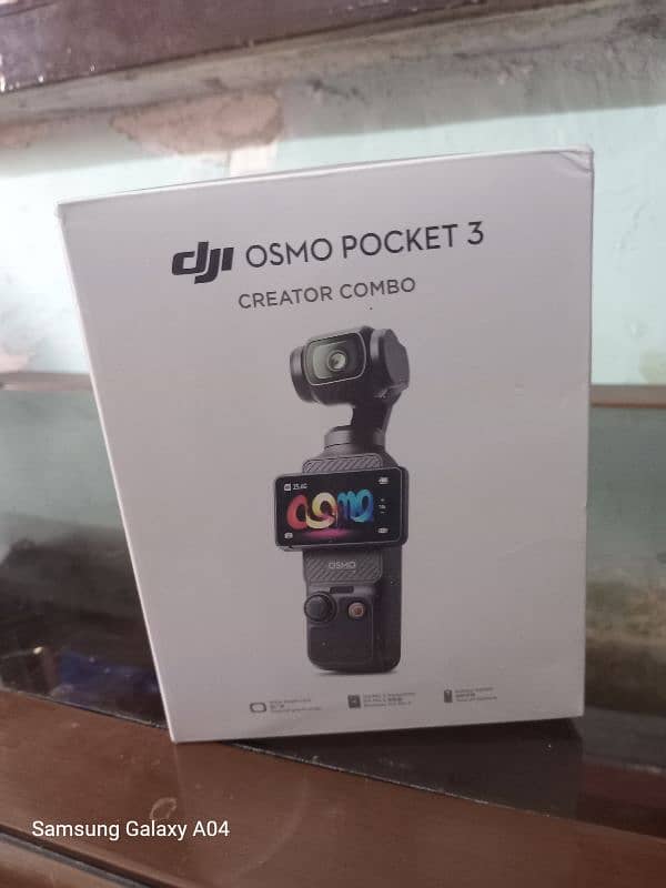 DJI osmo pocket 3 creator combo box packed unactive 2