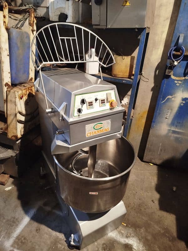 30 kg Dough spiral mixer machine imported 3 phase voltage 5