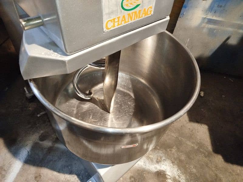 30 kg Dough spiral mixer machine imported 3 phase voltage 7