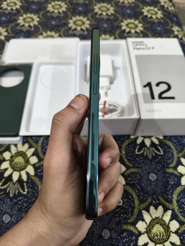 OPPO Reno 12F 8+8/256gb With Full Box 3