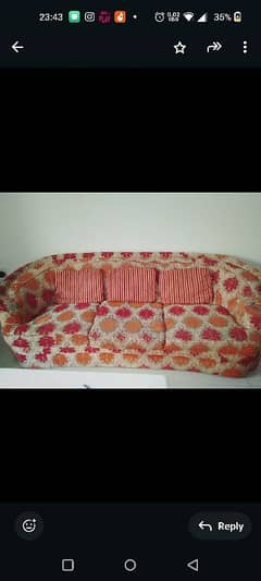 7 scetar sofa urgent sell