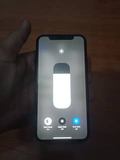 i phone 11 pro all ok camra outclass 64 gb