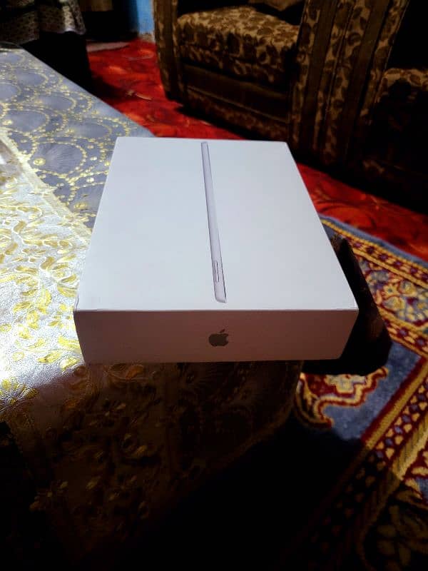 ipad 9 Generation 64Gb For Sale 5