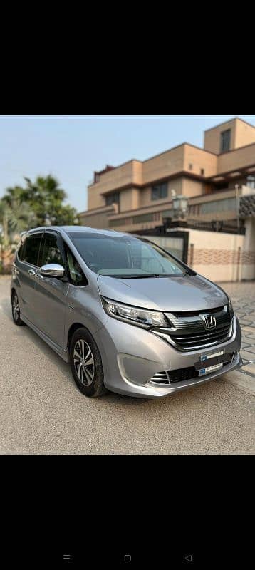 Honda Freed G modulo x Top line 3