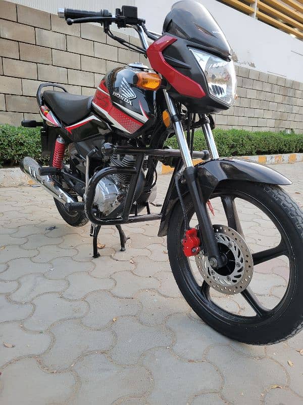 Honda CB125 F Model - 2022 - Registerd Hyderabad Number complete file 3