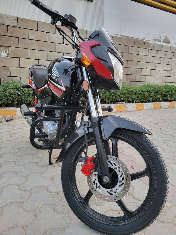 Honda CB125 F Model - 2022 - Registerd Hyderabad Number complete file 13