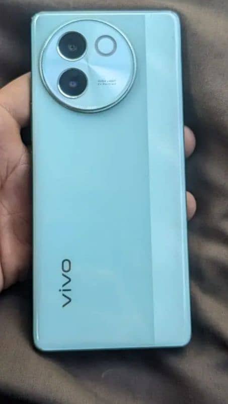 Vivo V30e 5G 1