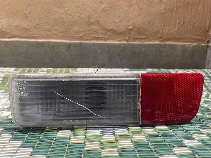 Mitsubishi Pajero Parts (Headlights, Taillights, Gearbox, Bumper) 4