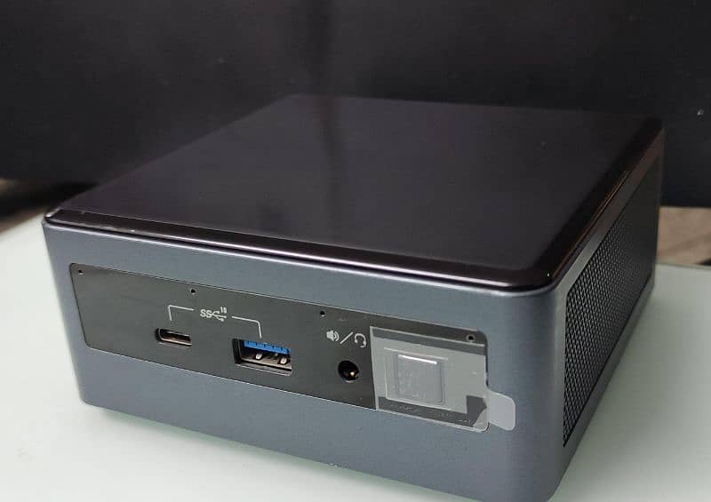 intel NUC I7 10TH GENERATION Very Powerful Mini PC, Mini Computer 1