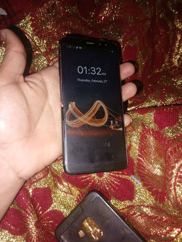 Samsung Galaxy A8 2018  4/64 condition 10by10 5