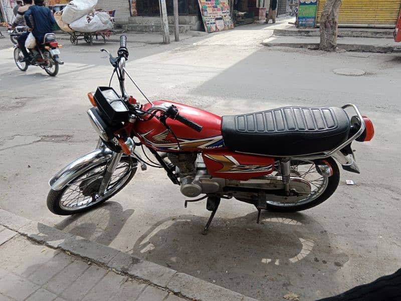 BRAND NEW CONDITION HONDA CG 125 MODEL 2020 2