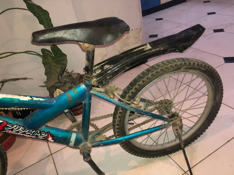 Cycle in Good Condition  /  Gulsshan 13D3 / Tyre Size 20" 4