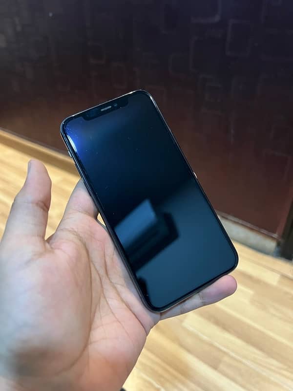 iPhone 11 Pro 64GB PTA Approved 5