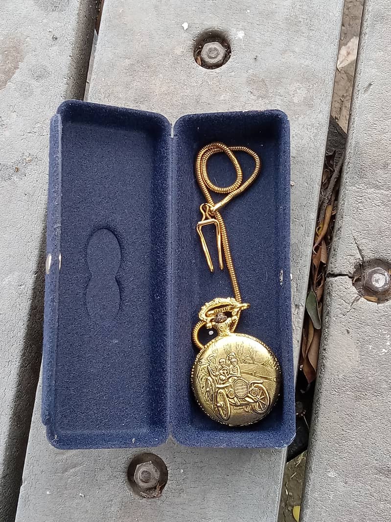 Golden pocket Watch 3