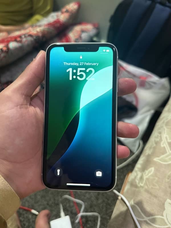 iPhone XR JV 6