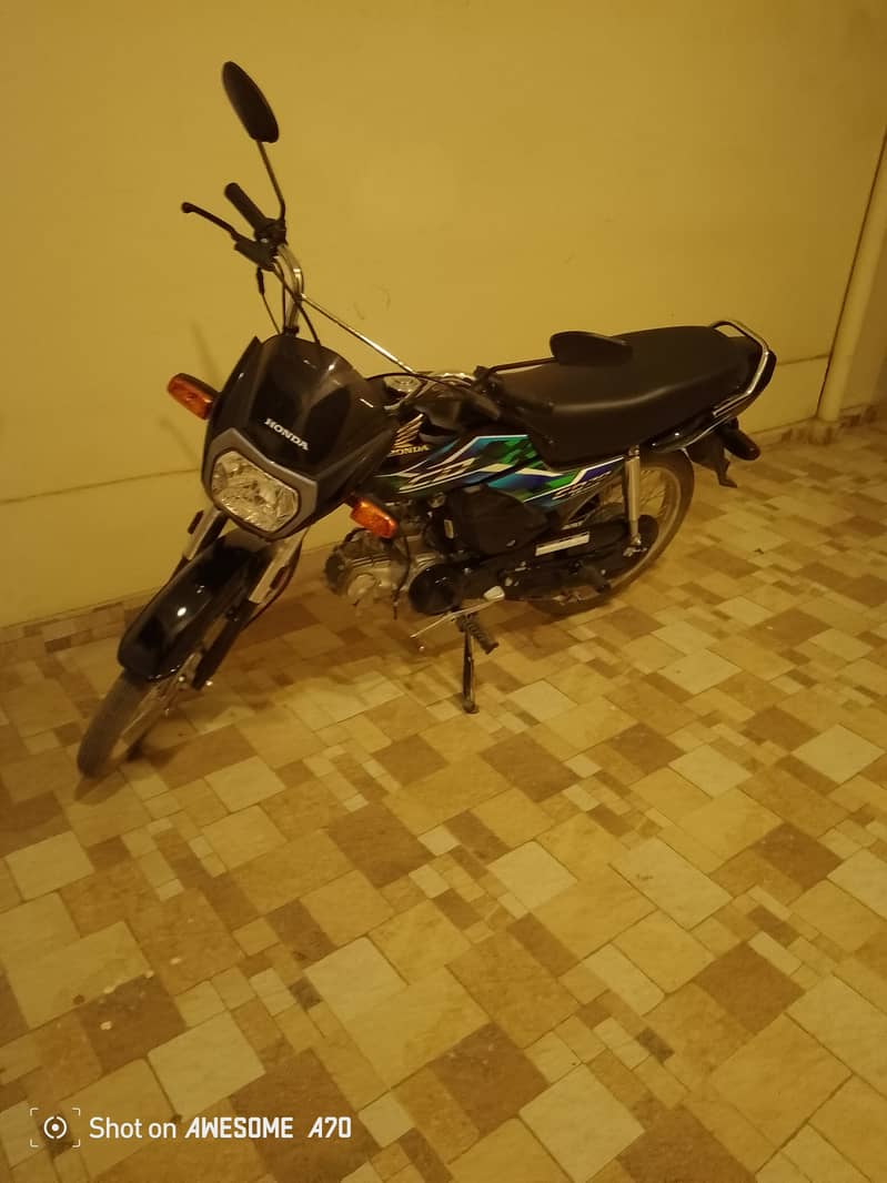 Honda CD 70 Dream 2025 7